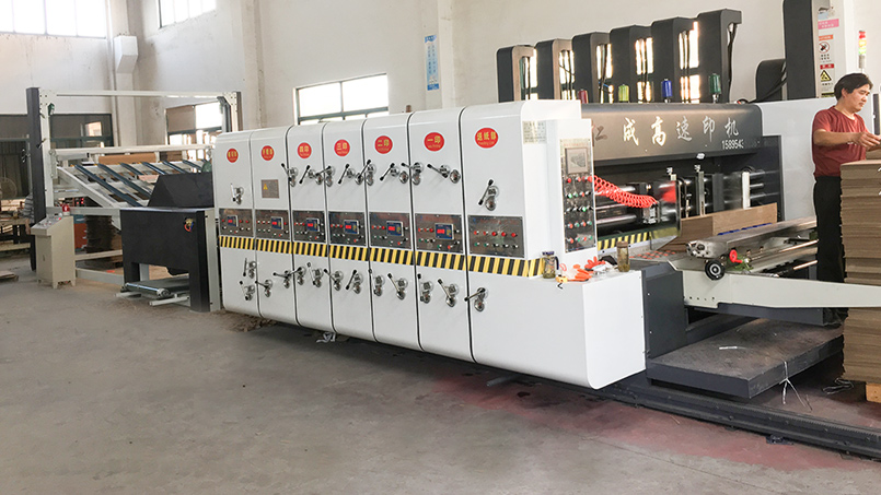 仁成紙箱印刷機人性化設計，操作便捷